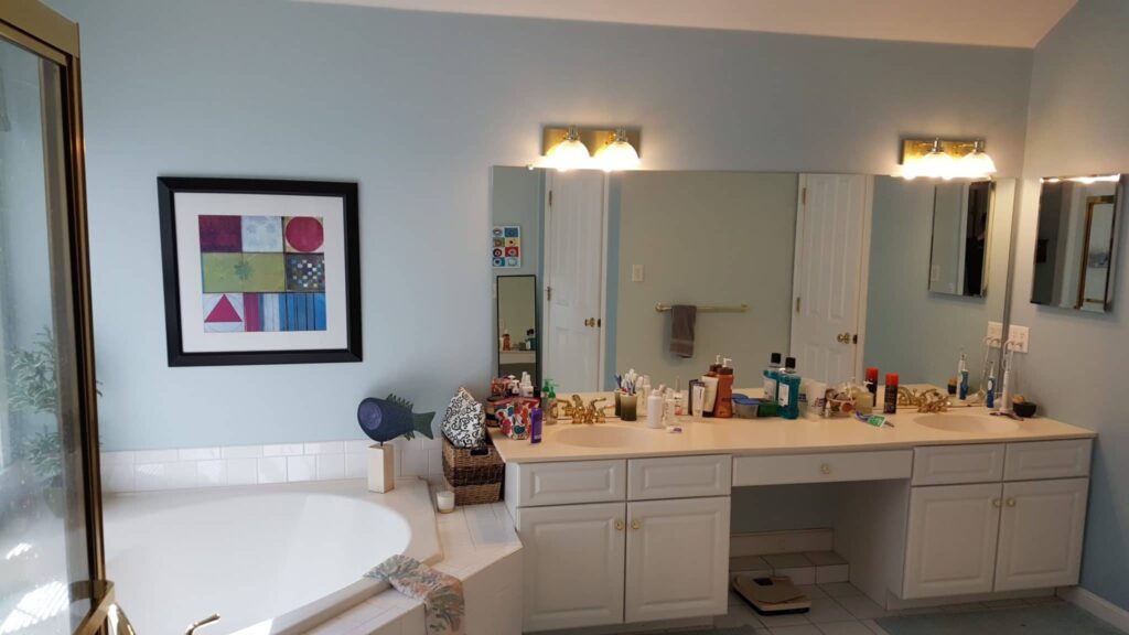 Master Bathroom Transformation - Metropolitan Cabinets & Countertops